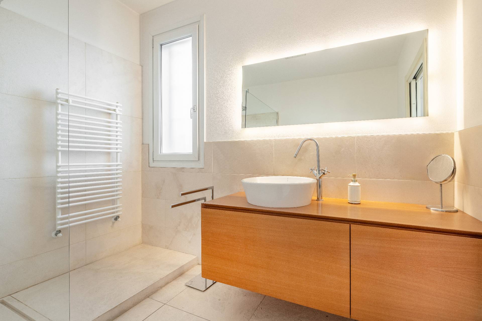 Cabiate, Como, 22060, IT, 4 Bedrooms Bedrooms, ,4 BathroomsBathrooms,Residential,For Sale,1940024