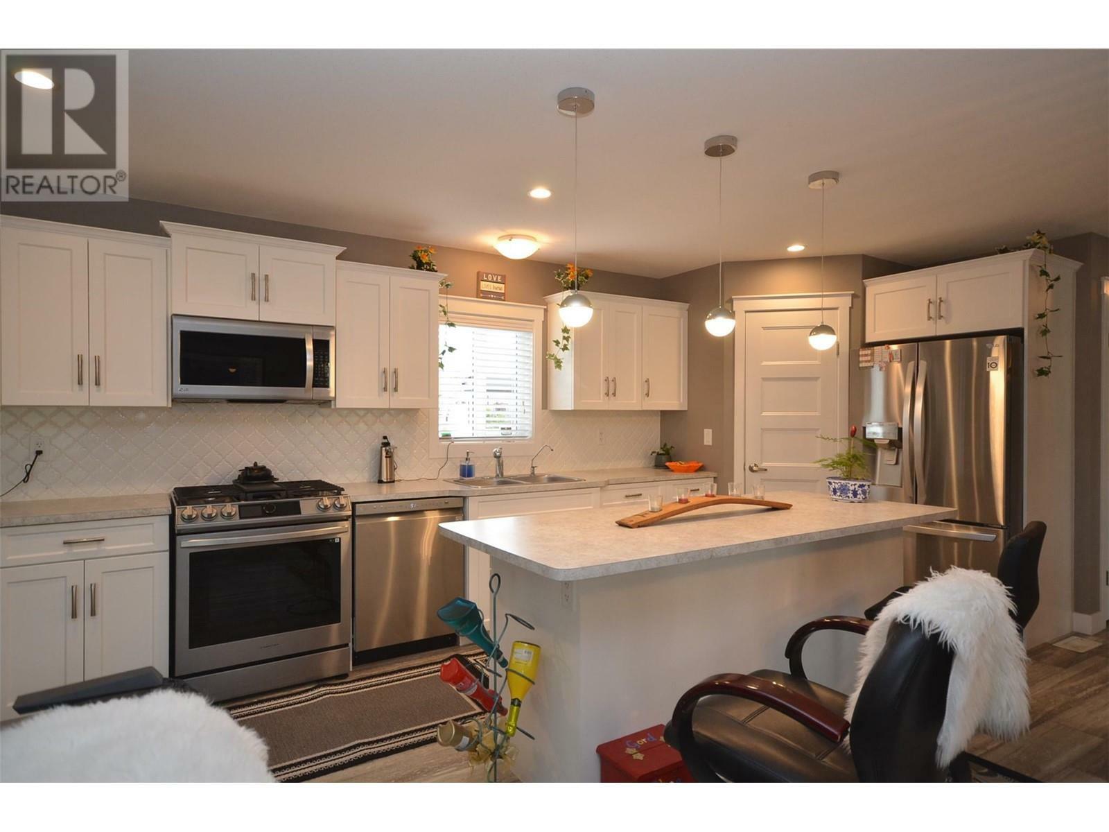 VERNON, British Columbia, V1H 1R8, CA, 2 Bedrooms Bedrooms, ,2 BathroomsBathrooms,Residential,For Sale,1837064