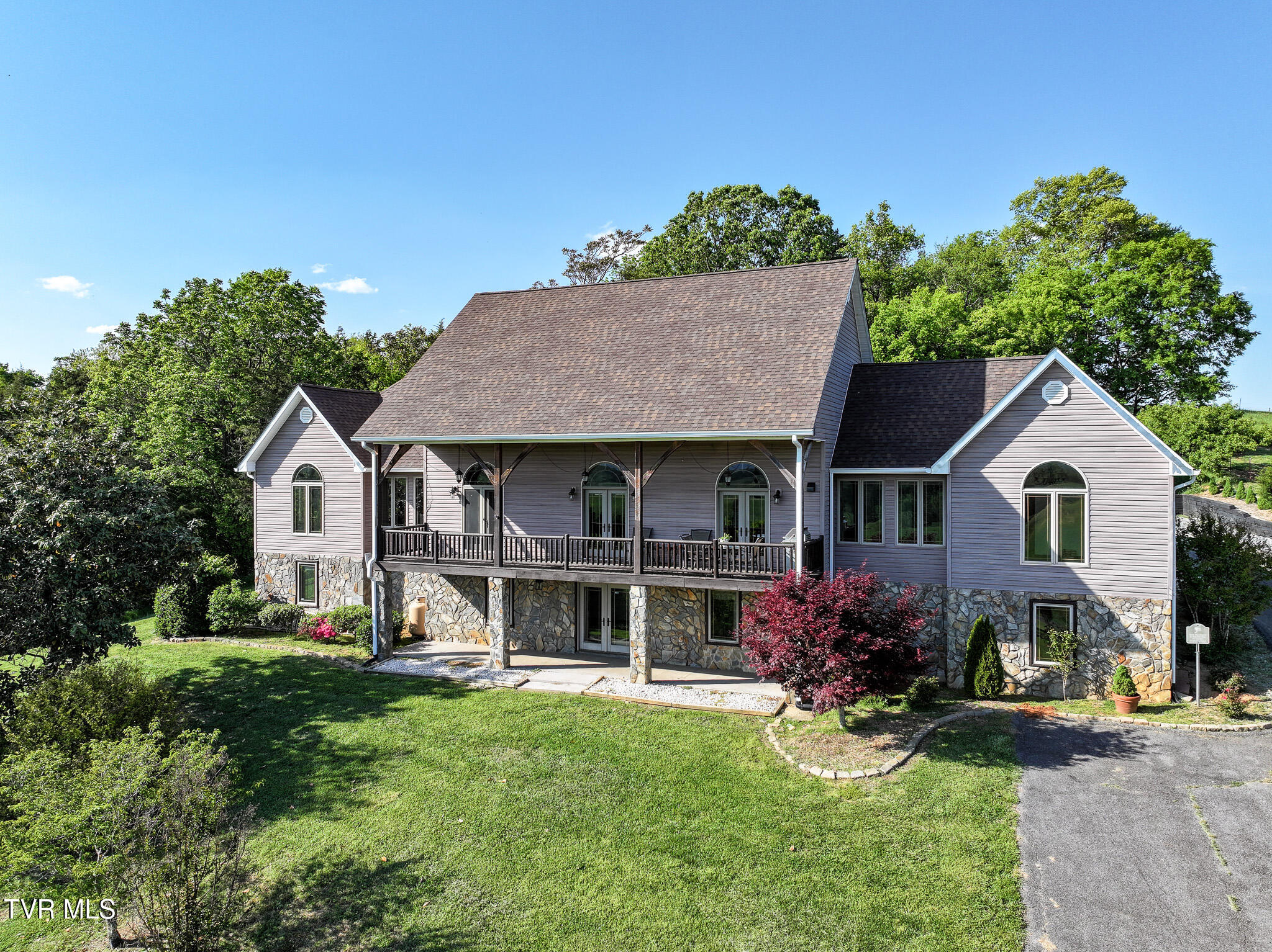 Parrottsville, Tennessee, 37843, United States, 5 Bedrooms Bedrooms, ,4 BathroomsBathrooms,Residential,For Sale,2005757