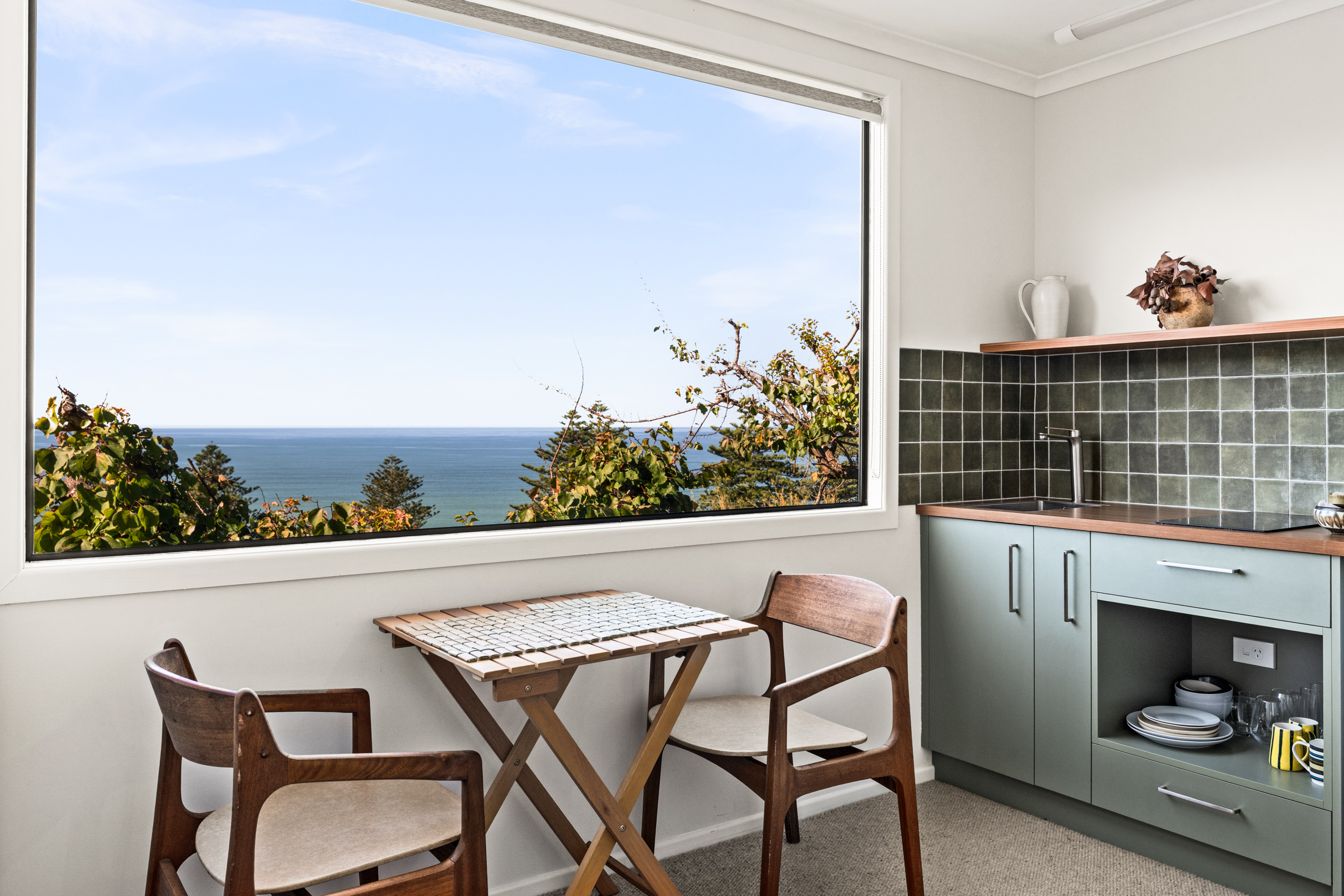  Panoramic Ocean Views with Income Potential - 物件實景