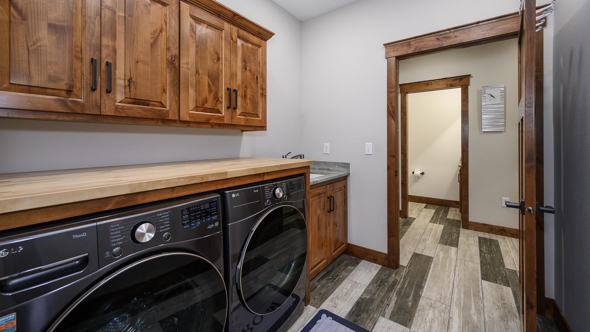 Bismarck, North Dakota, 58503, United States, 3 Bedrooms Bedrooms, ,2 BathroomsBathrooms,Residential,For Sale,1995380