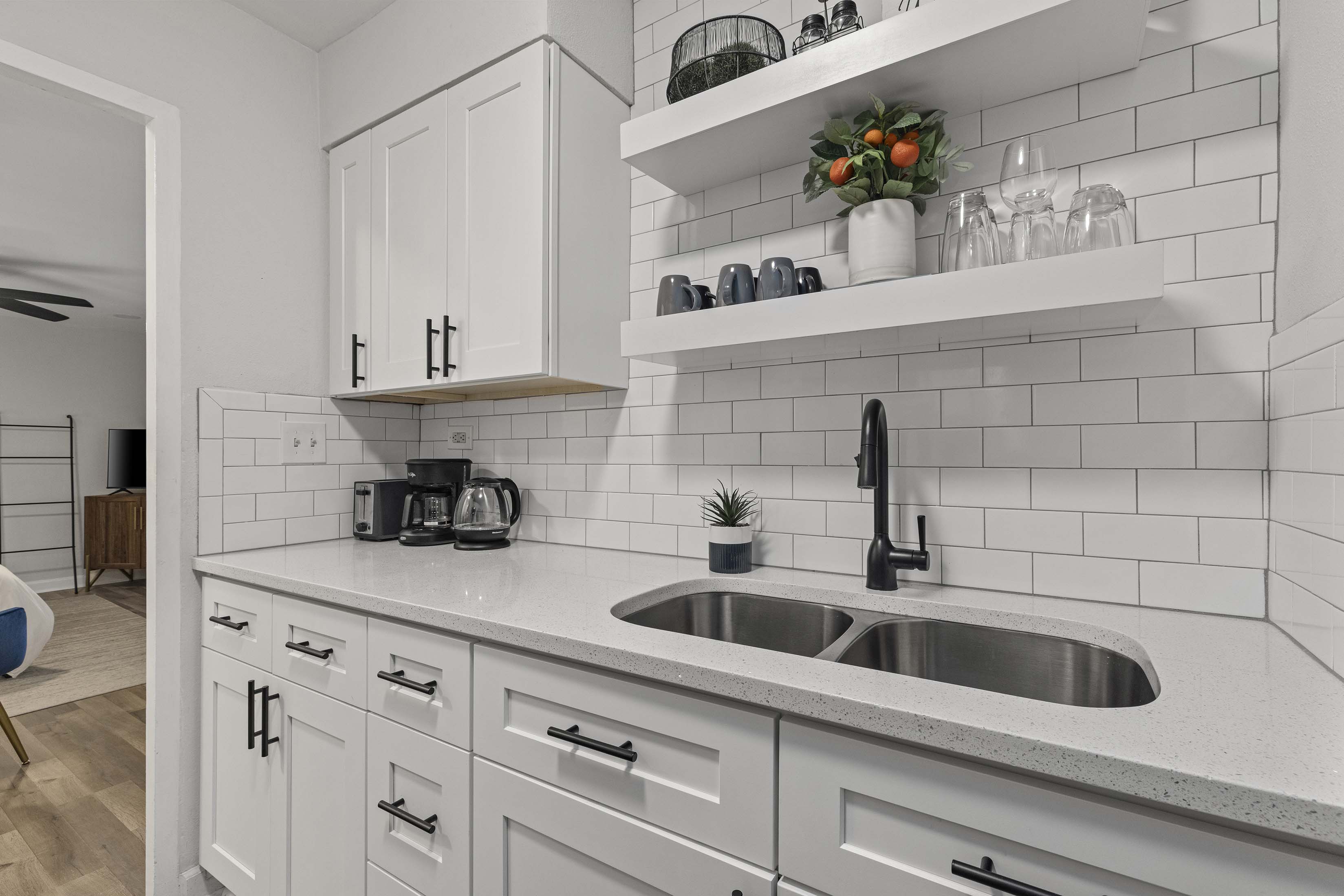  Live or Invest in the Heart of Atlanta — Furnished Condo with No Rental Limits - 物件實景