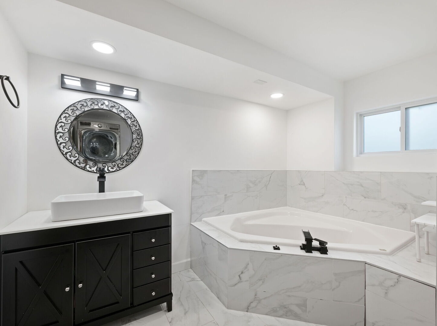 Northbrook, Illinois, 60062, United States, ,Land,For Sale,1950738