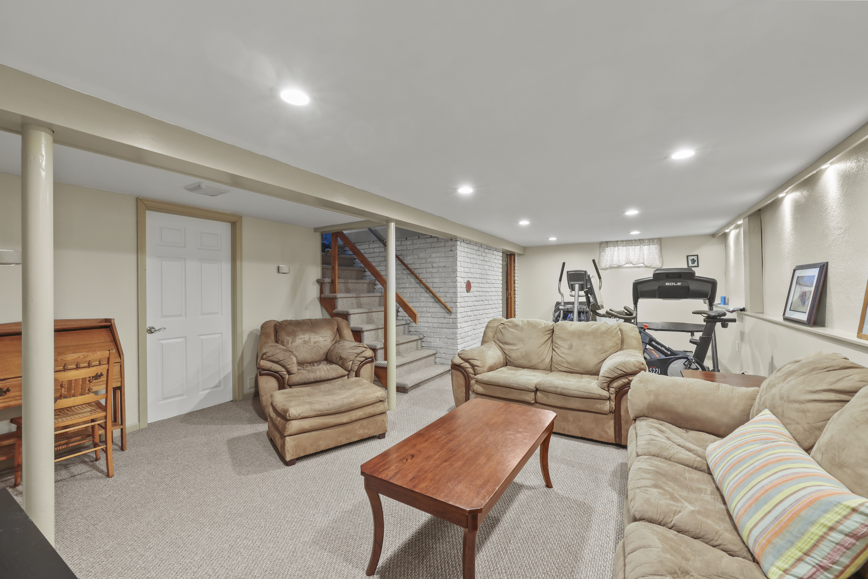  Updated 3BR Ranch on Corner Lot Near Trails & Shopping - 物件實景