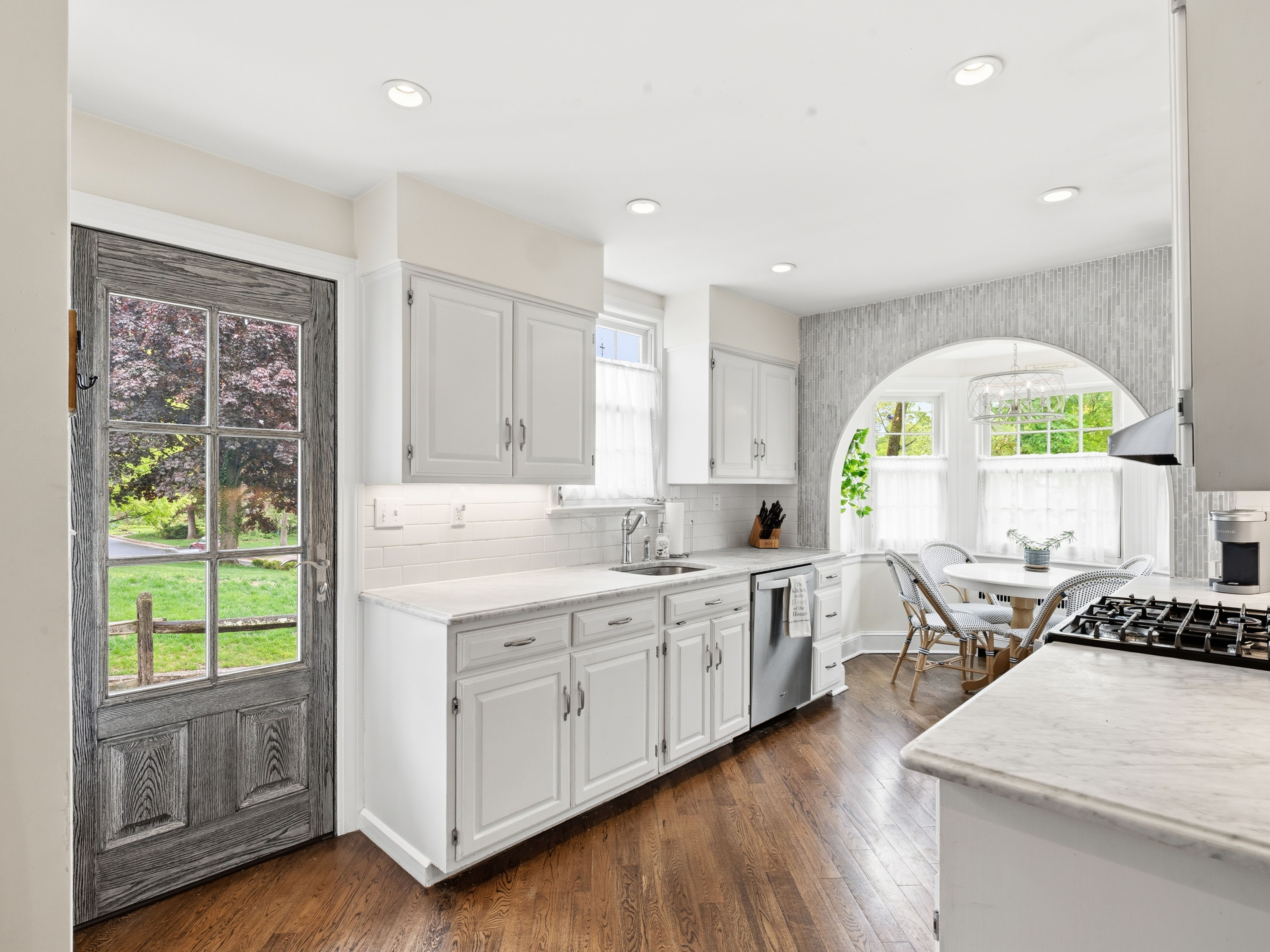  2 Longview Road, Port Washington, NY, 11050 - 物件實景