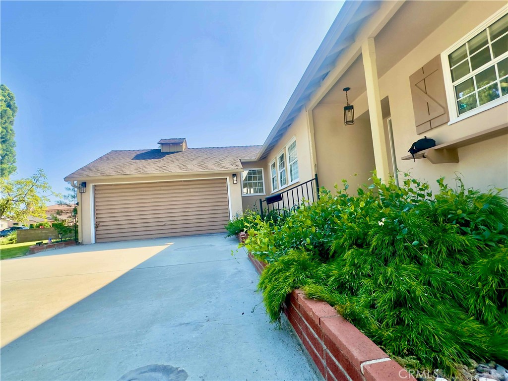 Downey, California, 90241, United States, 3 Bedrooms Bedrooms, ,2 BathroomsBathrooms,Residential,For Sale,1915568