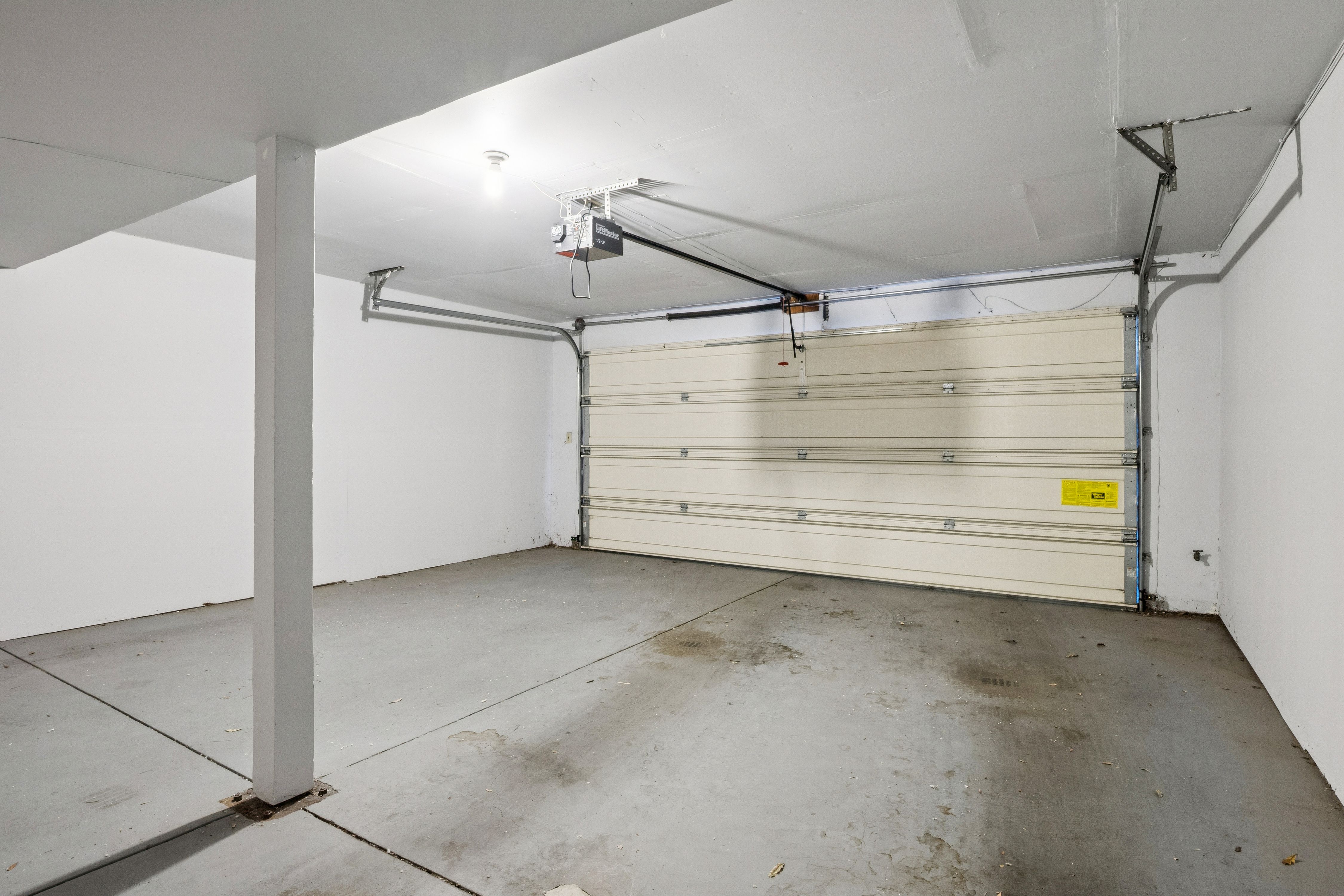  Spacious Greenbrae Townhome - 物件實景