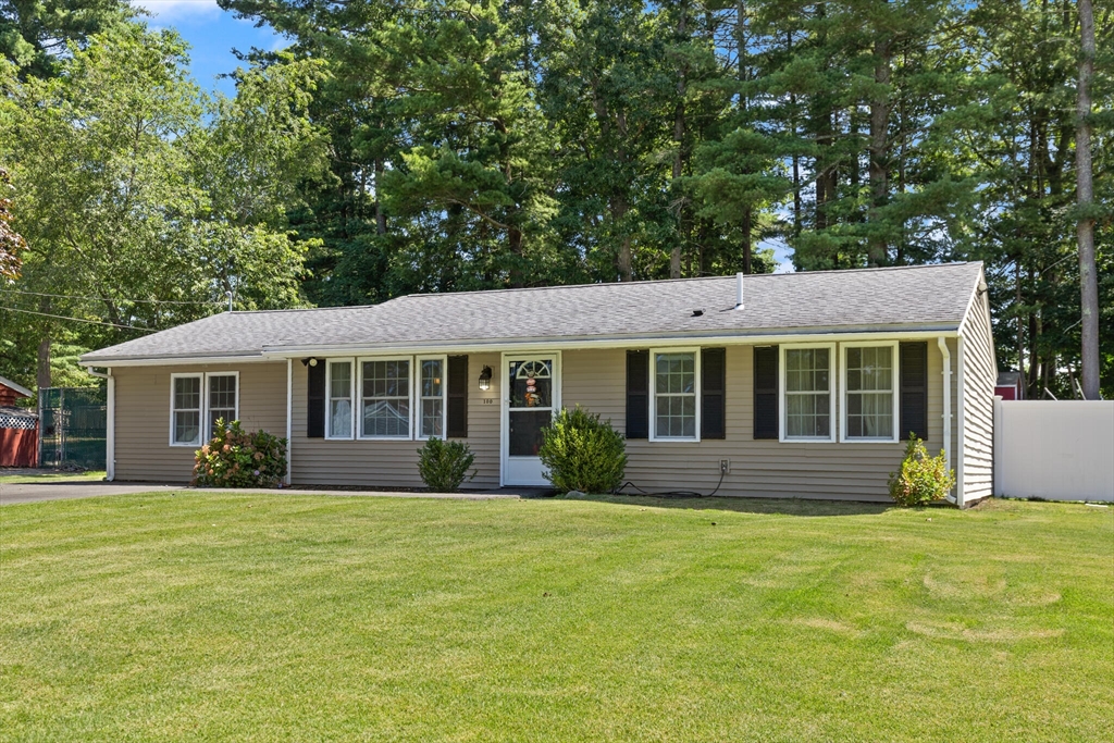 Raynham, Massachusetts, 02767, United States, 3 Bedrooms Bedrooms, ,1 BathroomBathrooms,Residential,For Sale,1918032