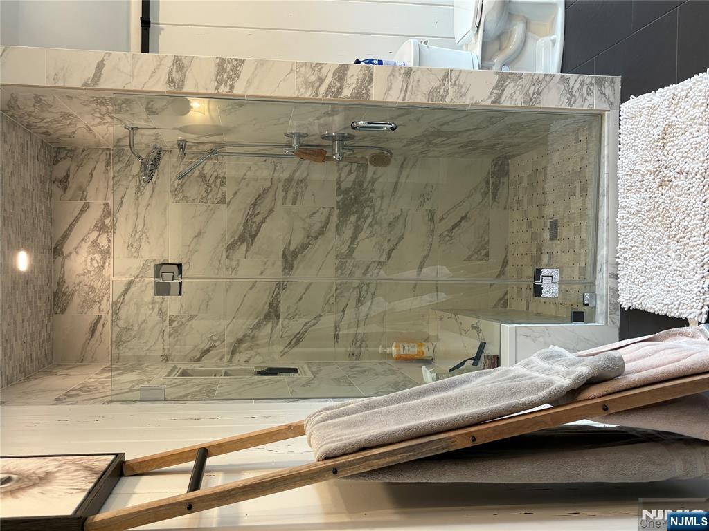 Nanuet, New York, 10954, United States, 6 Bedrooms Bedrooms, ,7 BathroomsBathrooms,Residential,For Sale,1988199