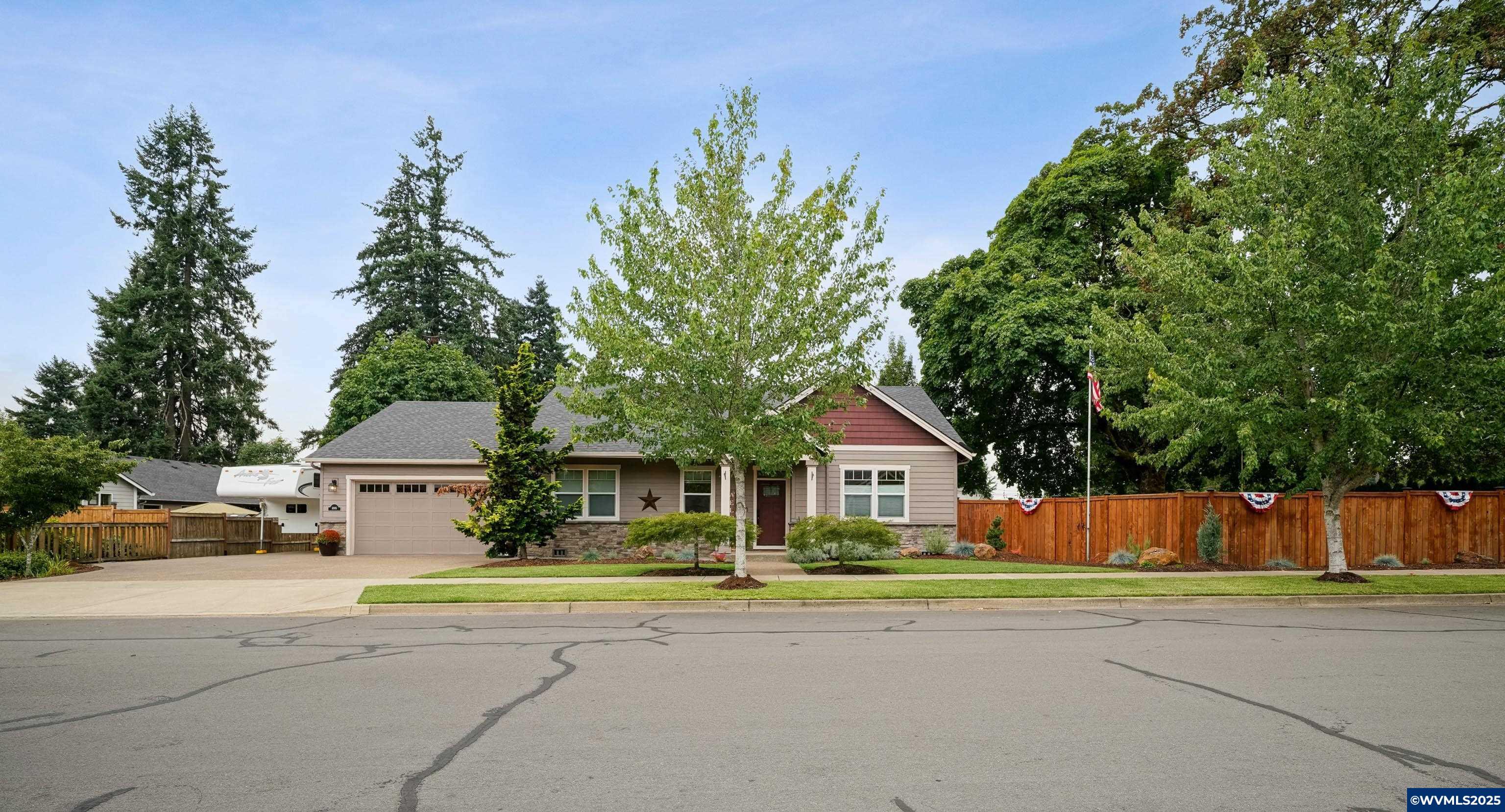 Stayton, Oregon, 97383, United States, 4 Bedrooms Bedrooms, ,2 BathroomsBathrooms,Residential,For Sale,1933214