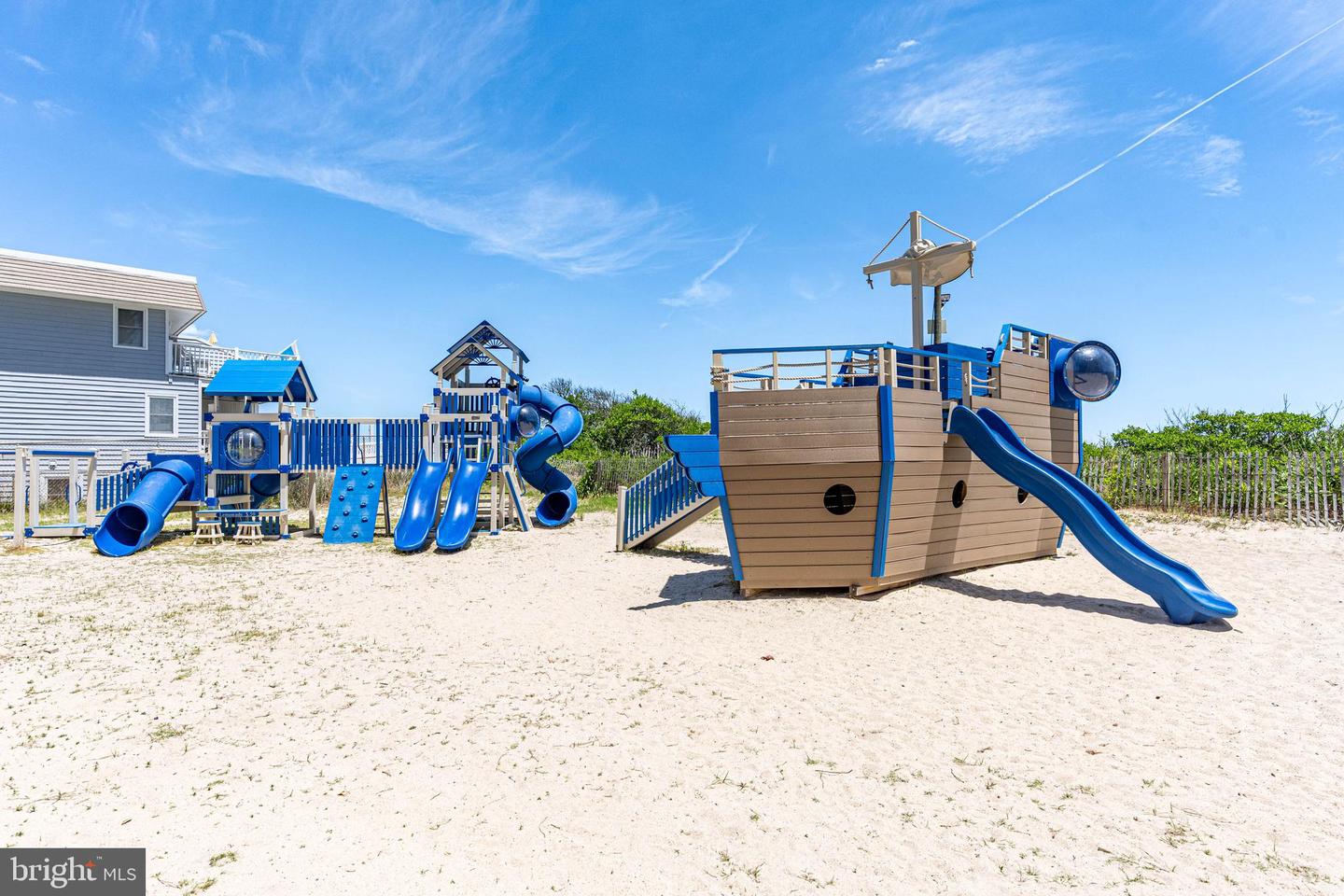 Ocean City, Maryland, 21842, United States, 2 Bedrooms Bedrooms, ,2 BathroomsBathrooms,Residential,For Sale,1956111