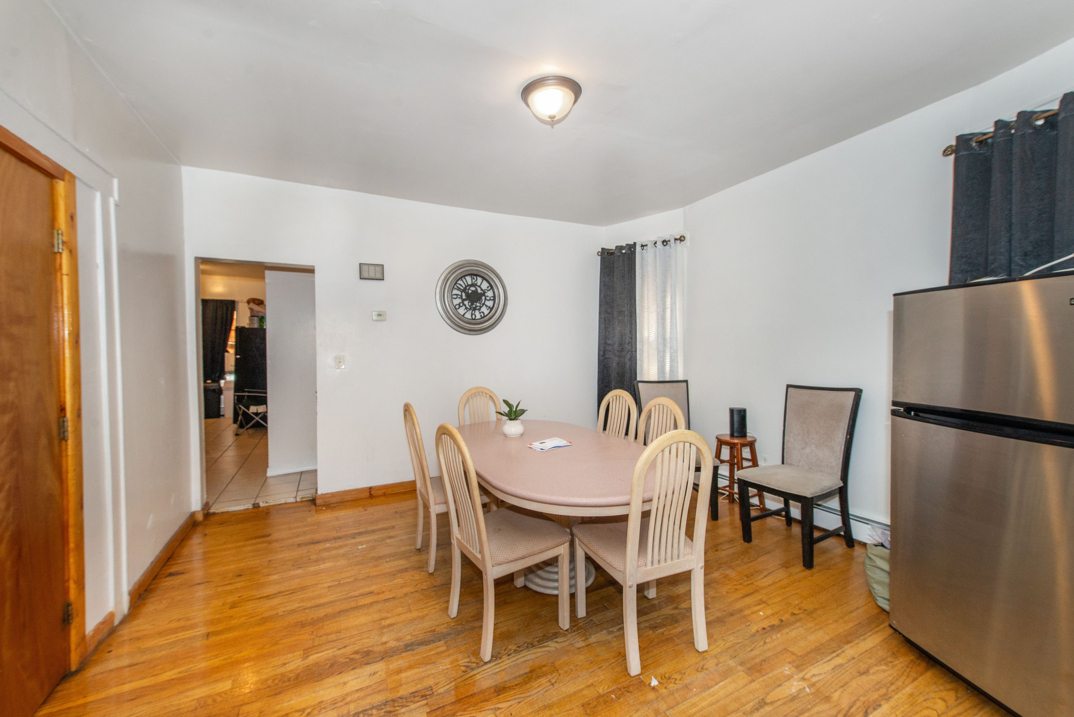 Newark City, New Jersey, 07112, United States, ,3 BathroomsBathrooms,Residential,For Sale,1982998