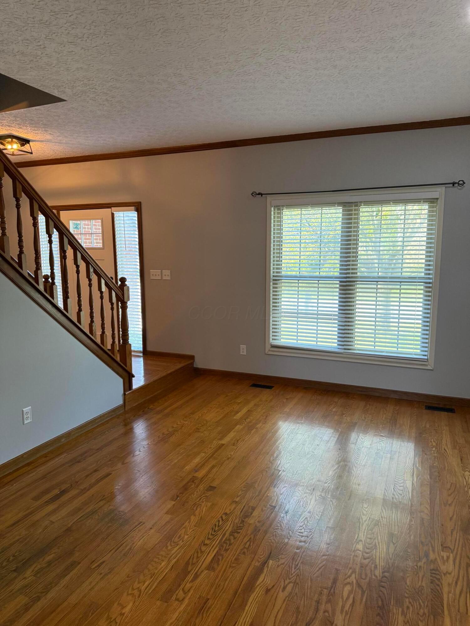 Columbus, Ohio, 43230, United States, 4 Bedrooms Bedrooms, ,3 BathroomsBathrooms,Residential,For Sale,1959310