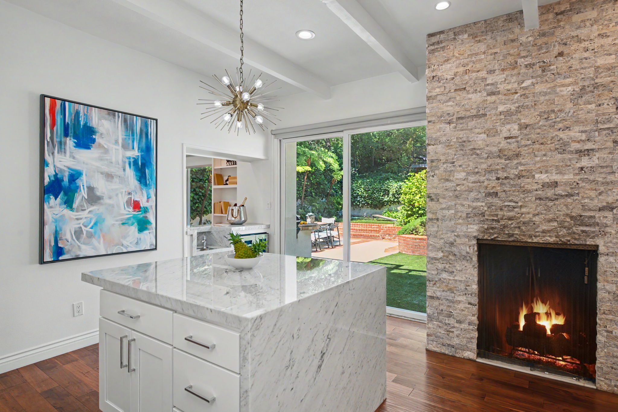  2411 Benedict Canyon Dr - 物件實景