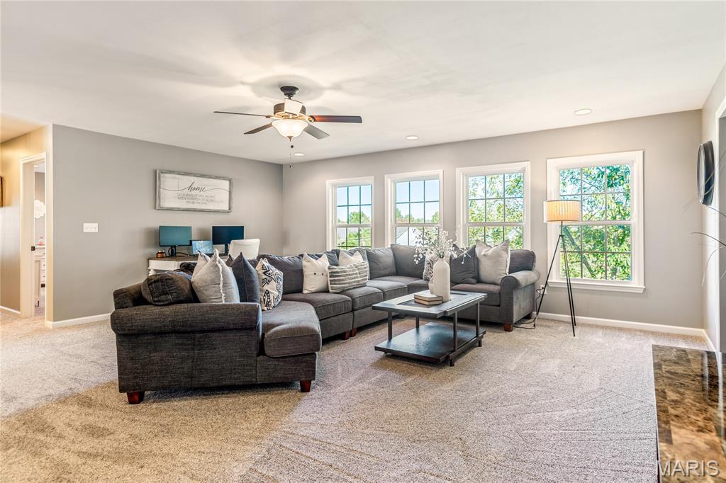 Lake St Louis, Missouri, 63367, United States, 4 Bedrooms Bedrooms, ,4 BathroomsBathrooms,Residential,For Sale,1987646