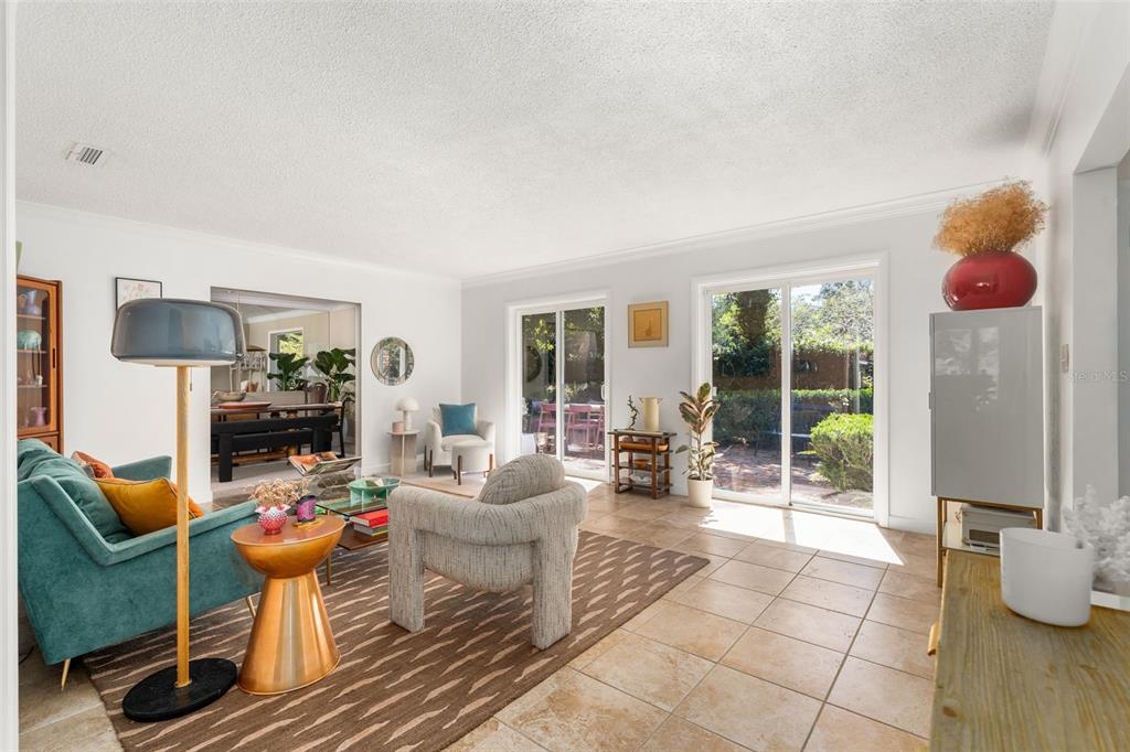 Gainesville, Florida, 32605, United States, 4 Bedrooms Bedrooms, ,3 BathroomsBathrooms,Residential,For Sale,1989463