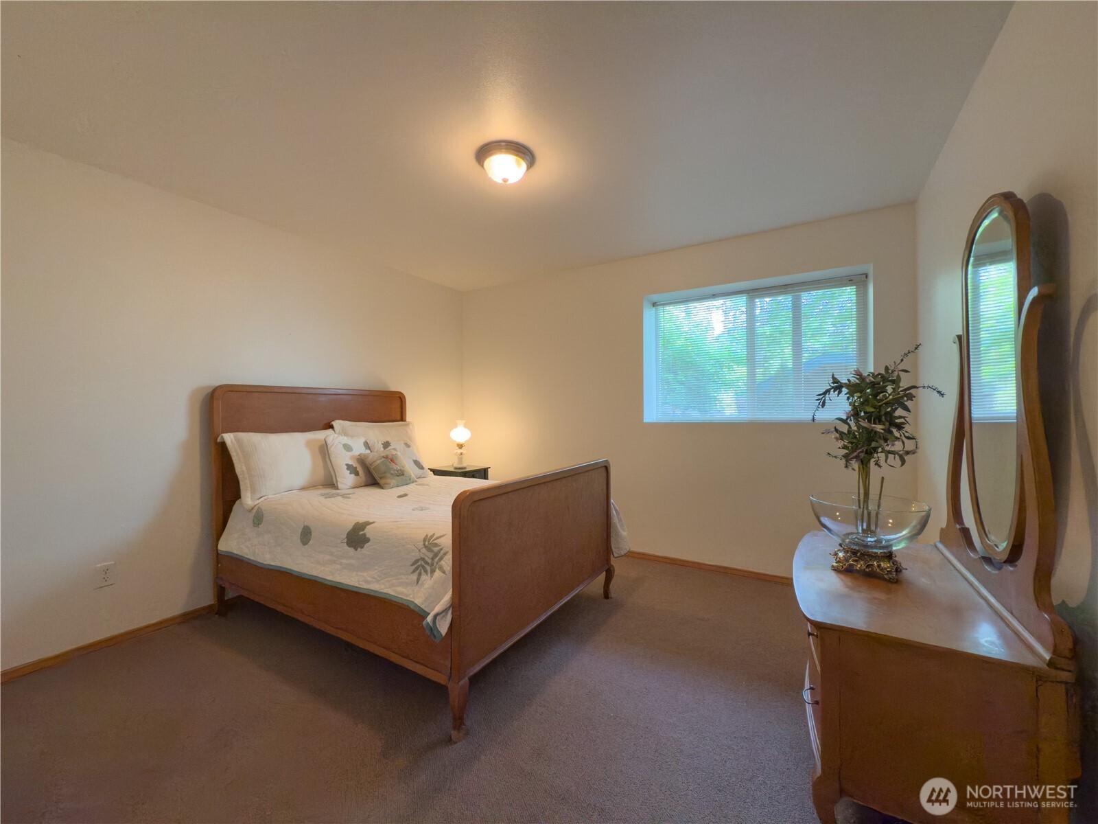 Hat Island, Washington, 98206, United States, 2 Bedrooms Bedrooms, ,2 BathroomsBathrooms,Residential,For Sale,1975923