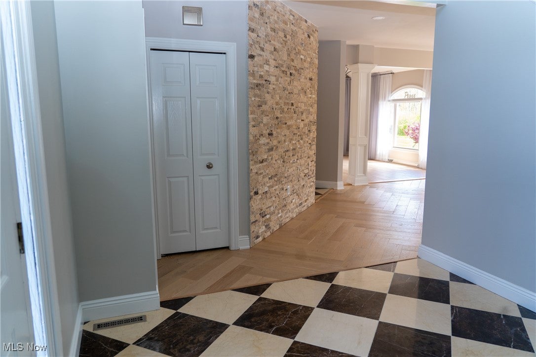 North Royalton, Ohio, 44133, United States, 4 Bedrooms Bedrooms, ,3 BathroomsBathrooms,Residential,For Sale,1973656