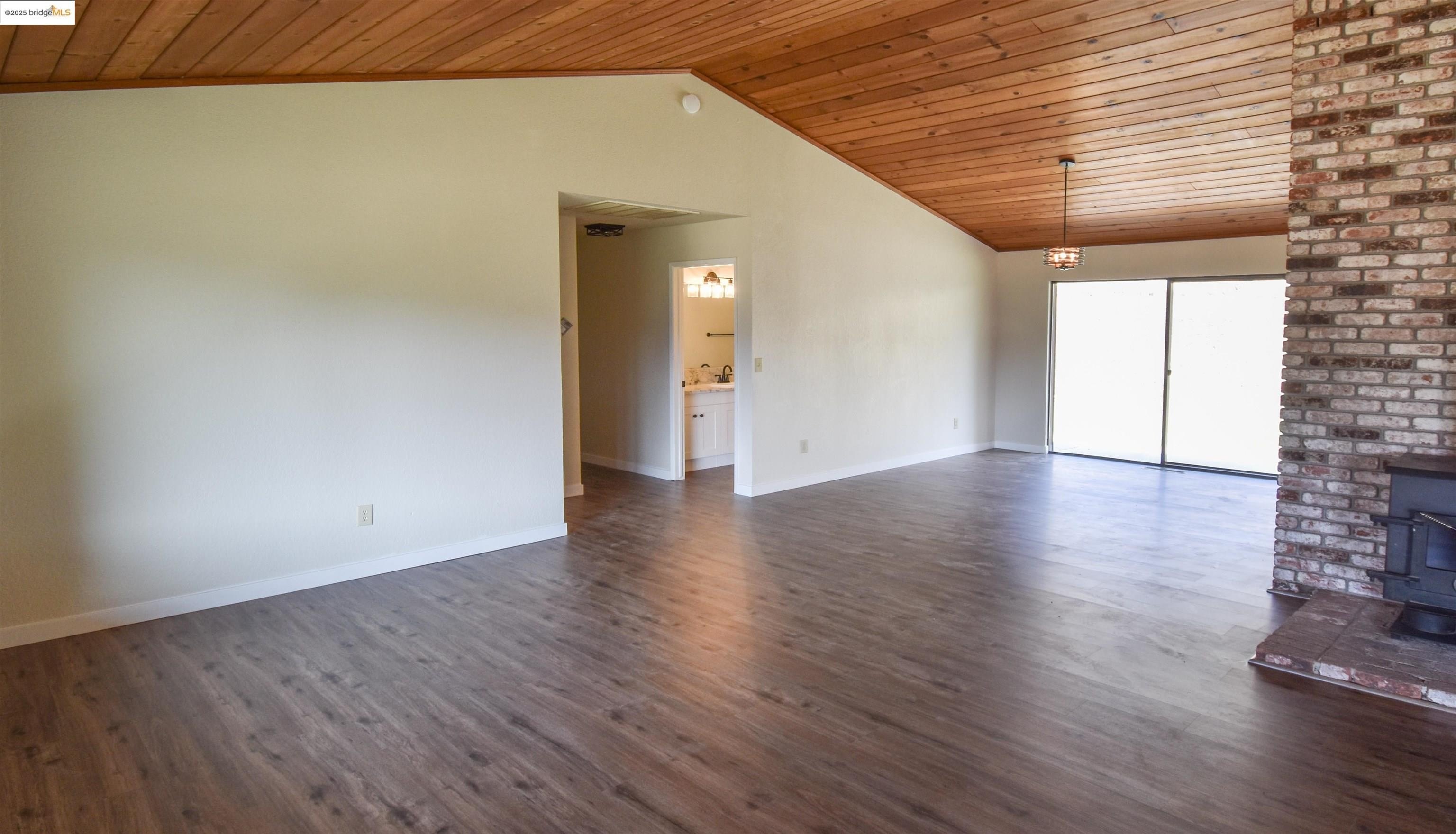 Jamestown, California, 95327, United States, 3 Bedrooms Bedrooms, ,2 BathroomsBathrooms,Residential,For Sale,1970906