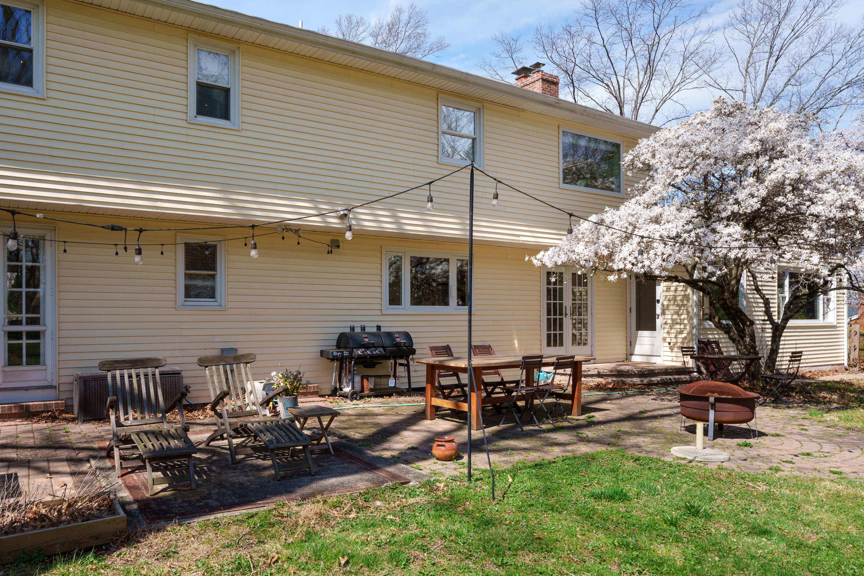  Smart Upgrades and Stylish Spaces Define This Montgomery Township Showstopper - 物件實景