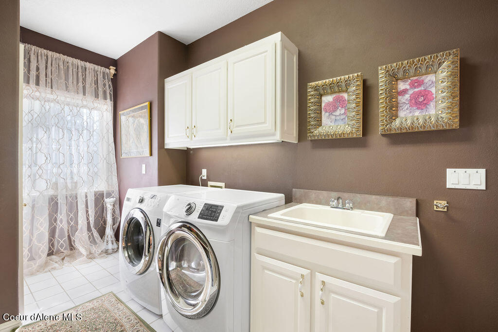 St. Maries, Idaho, 83861, United States, 3 Bedrooms Bedrooms, ,3 BathroomsBathrooms,Residential,For Sale,1923080
