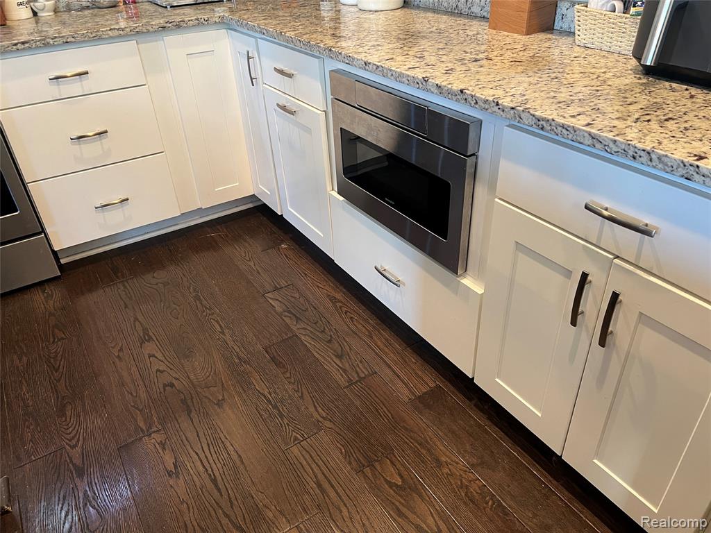 York Township, Michigan, 48176, United States, 4 Bedrooms Bedrooms, ,2 BathroomsBathrooms,Residential,For Sale,1988753