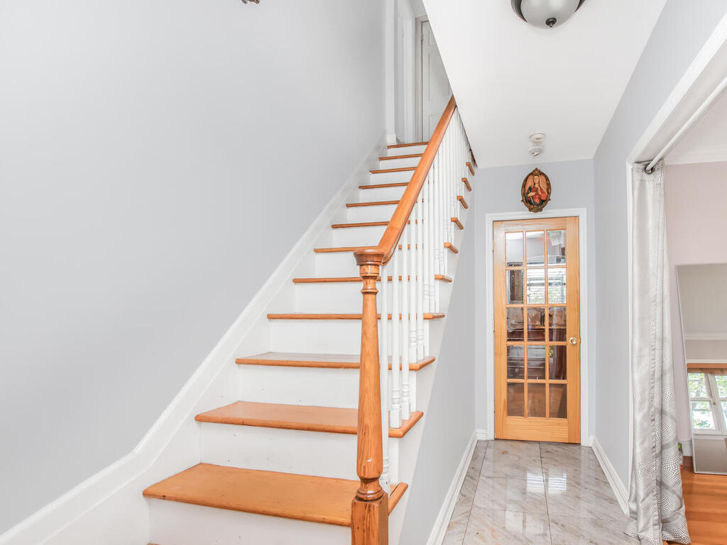 Yonkers, New York, 10704, United States, 4 Bedrooms Bedrooms, ,4 BathroomsBathrooms,Residential,For Sale,1977850