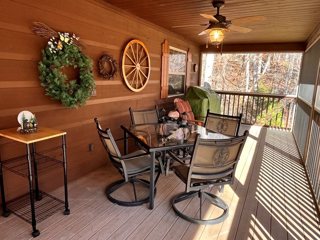 East Ellijay, Georgia, 30540, United States, 2 Bedrooms Bedrooms, ,3 BathroomsBathrooms,Residential,For Sale,1859127