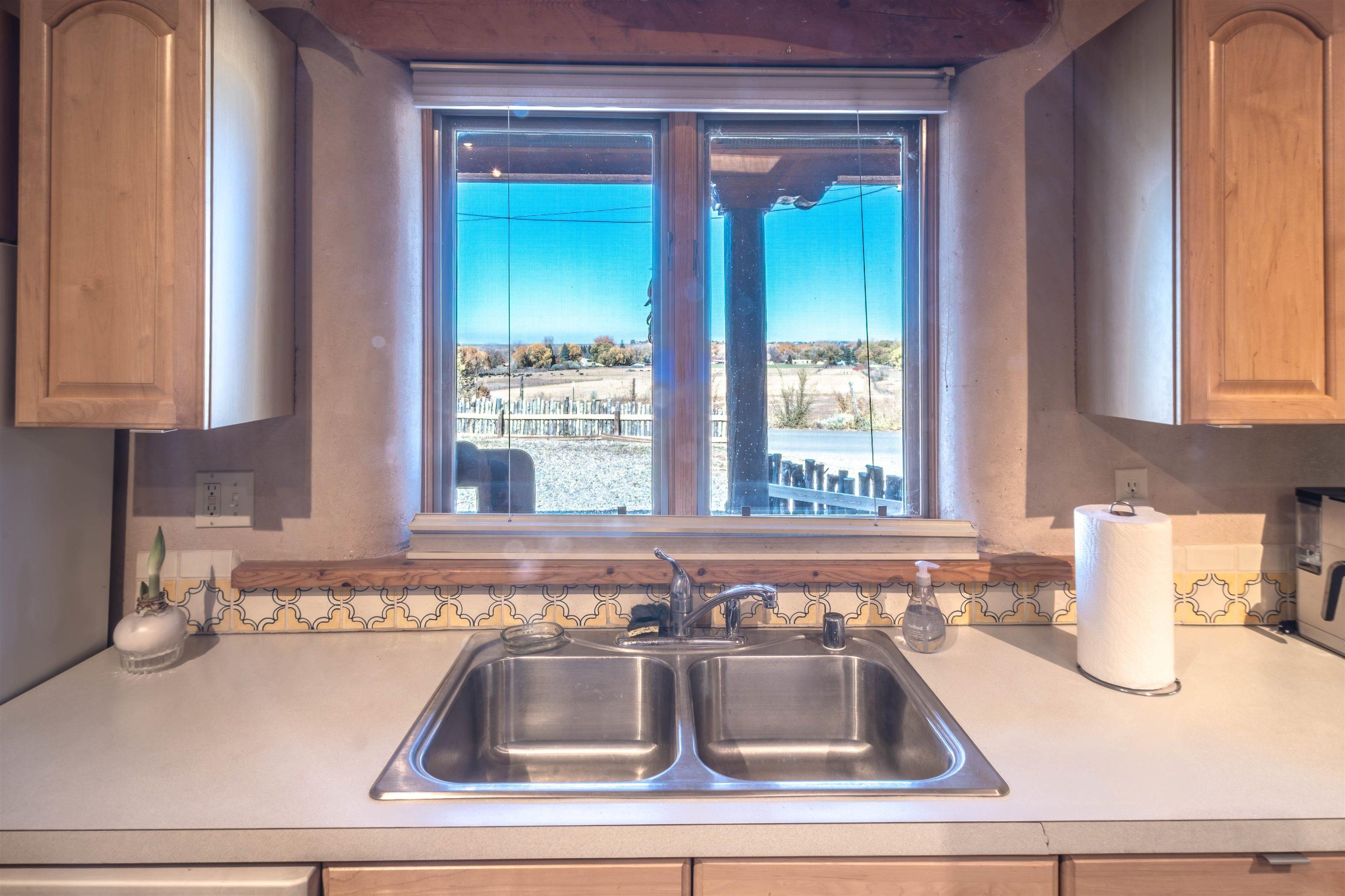 Taos, New Mexico, 87571, United States, 2 Bedrooms Bedrooms, ,2 BathroomsBathrooms,Residential,For Sale,1991479