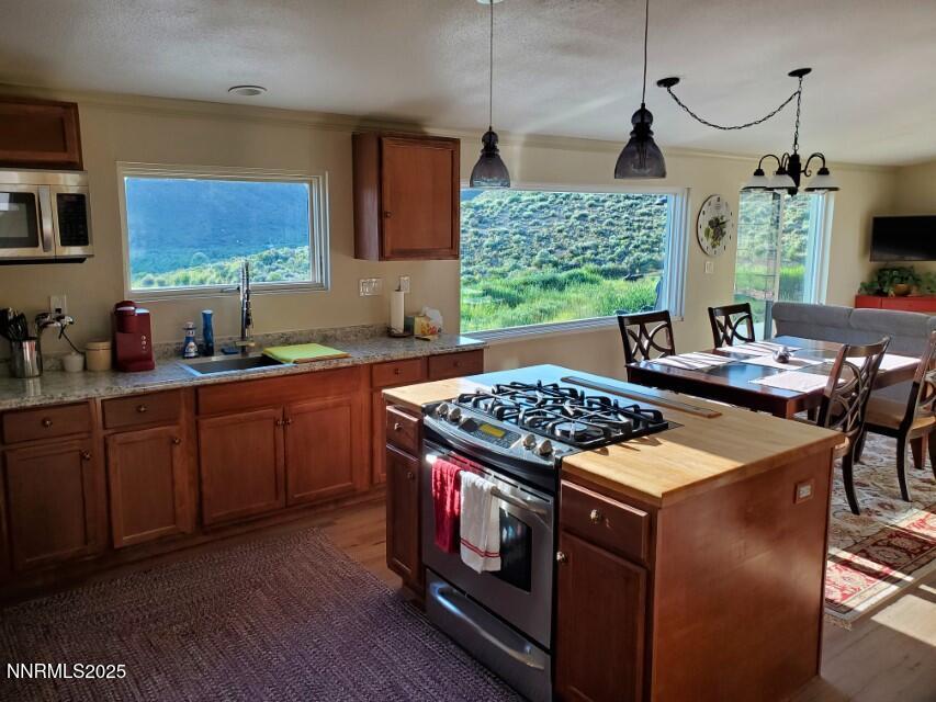 Gerlach, Nevada, 89412, United States, 2 Bedrooms Bedrooms, ,2 BathroomsBathrooms,Residential,For Sale,1903676