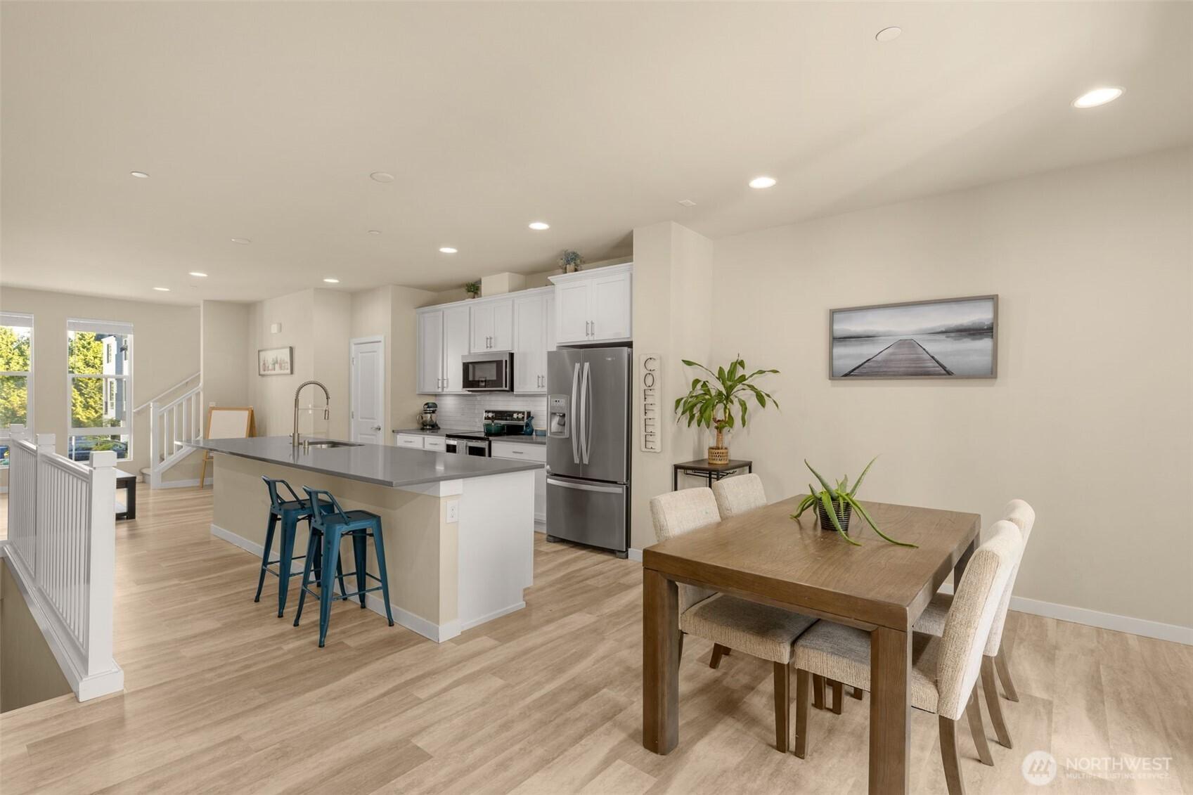 LYNNWOOD, Washington, 98087, United States, 3 Bedrooms Bedrooms, ,2 BathroomsBathrooms,Residential,For Sale,1940365
