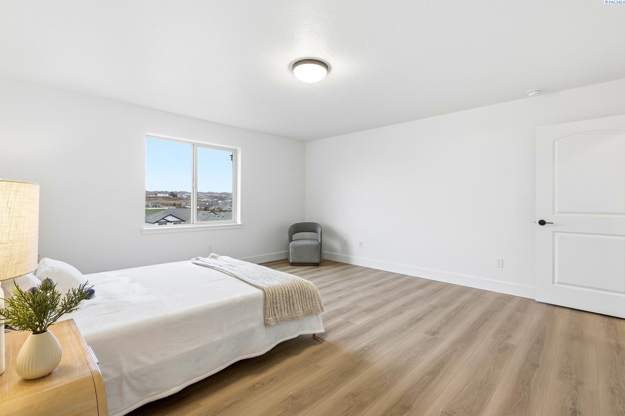 Kennewick, Washington, 99338, United States, 3 Bedrooms Bedrooms, ,2 BathroomsBathrooms,Residential,For Sale,2000655