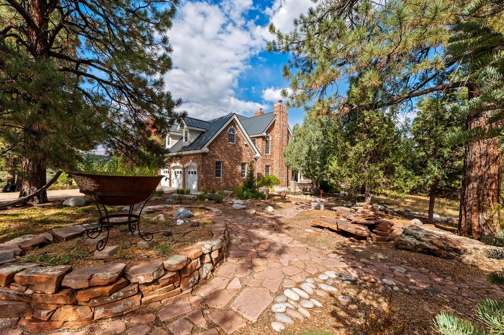 Durango, Colorado, 81301, United States, 5 Bedrooms Bedrooms, ,6 BathroomsBathrooms,Residential,For Sale,1939552