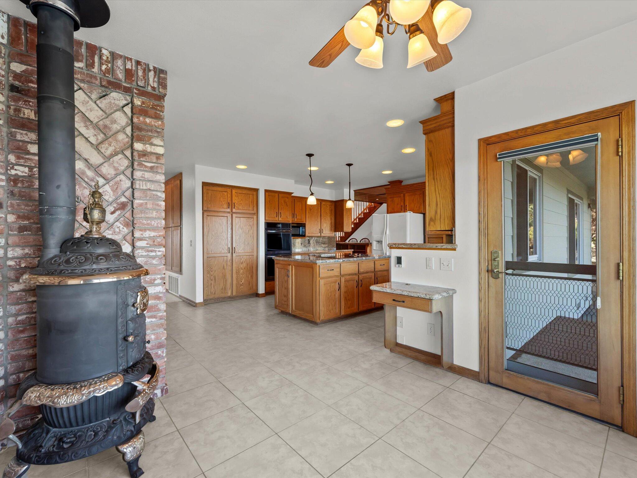 Palo Cedro, California, 96073, United States, 4 Bedrooms Bedrooms, ,3 BathroomsBathrooms,Residential,For Sale,1993452