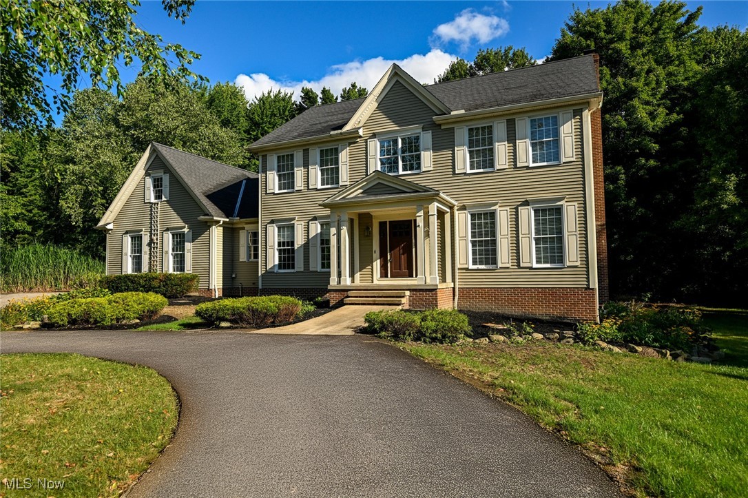 Aurora, Ohio, 44202, United States, 4 Bedrooms Bedrooms, ,4 BathroomsBathrooms,Residential,For Sale,1932632