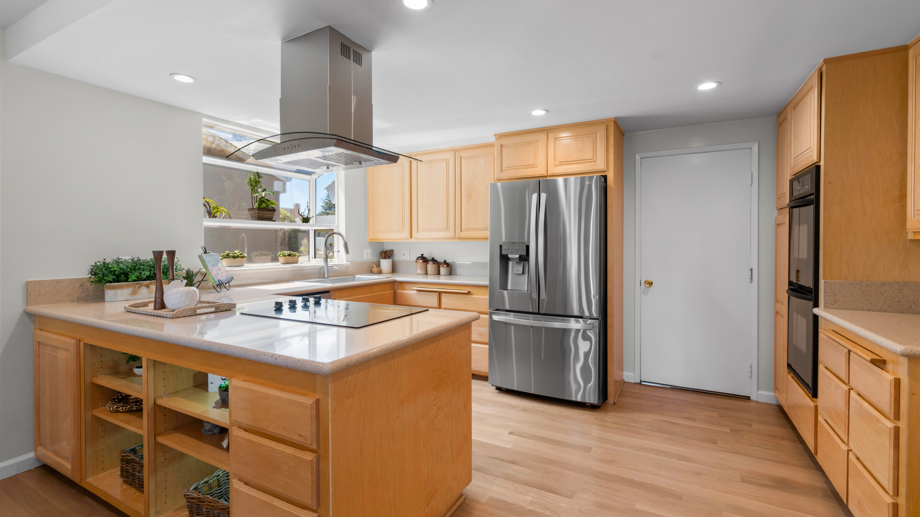  Effortless California Living with Space, Style and Views - 物件實景
