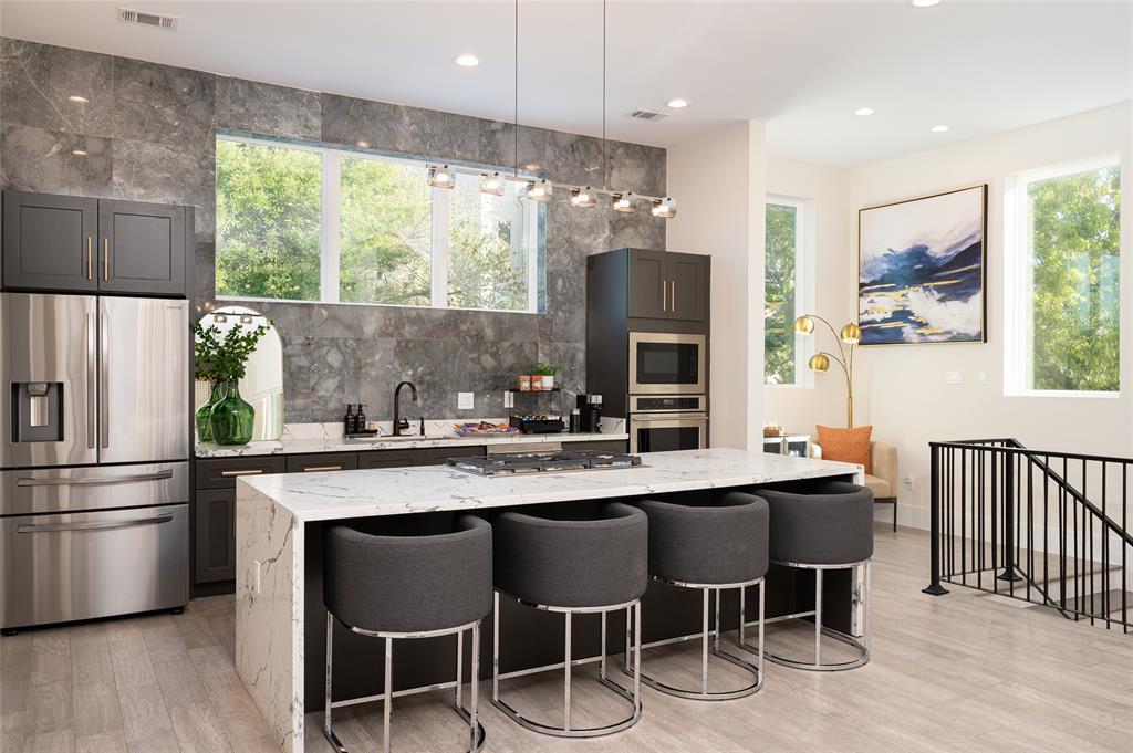 Houston, Texas, 77007, United States, 3 Bedrooms Bedrooms, ,4 BathroomsBathrooms,Residential,For Sale,1723683