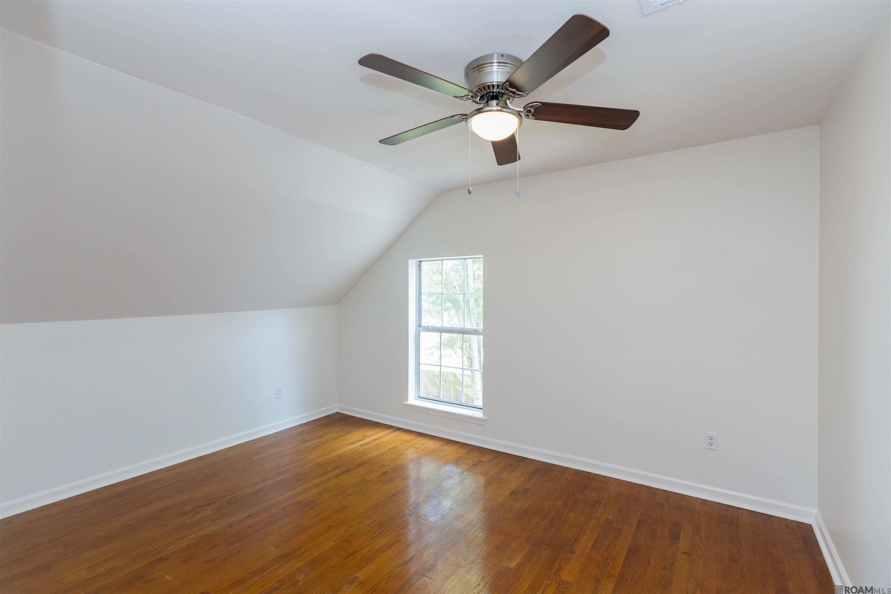 Baton Rouge, Louisiana, 70817, United States, 5 Bedrooms Bedrooms, ,4 BathroomsBathrooms,Residential,For Sale,1984389