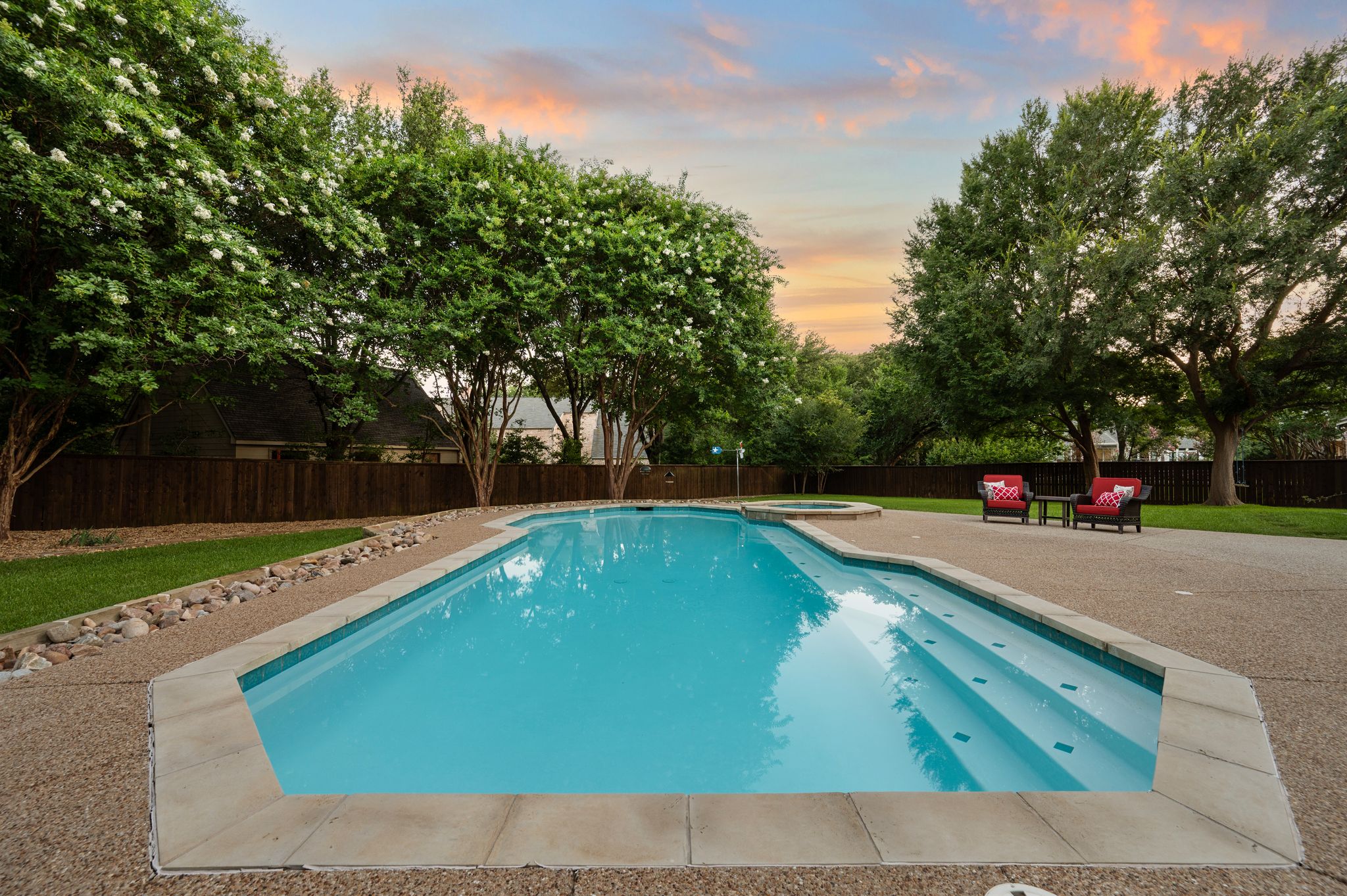  Timeless Elegance on Nearly Half an Acre in Prestigious Southlake Hills - 物件實景