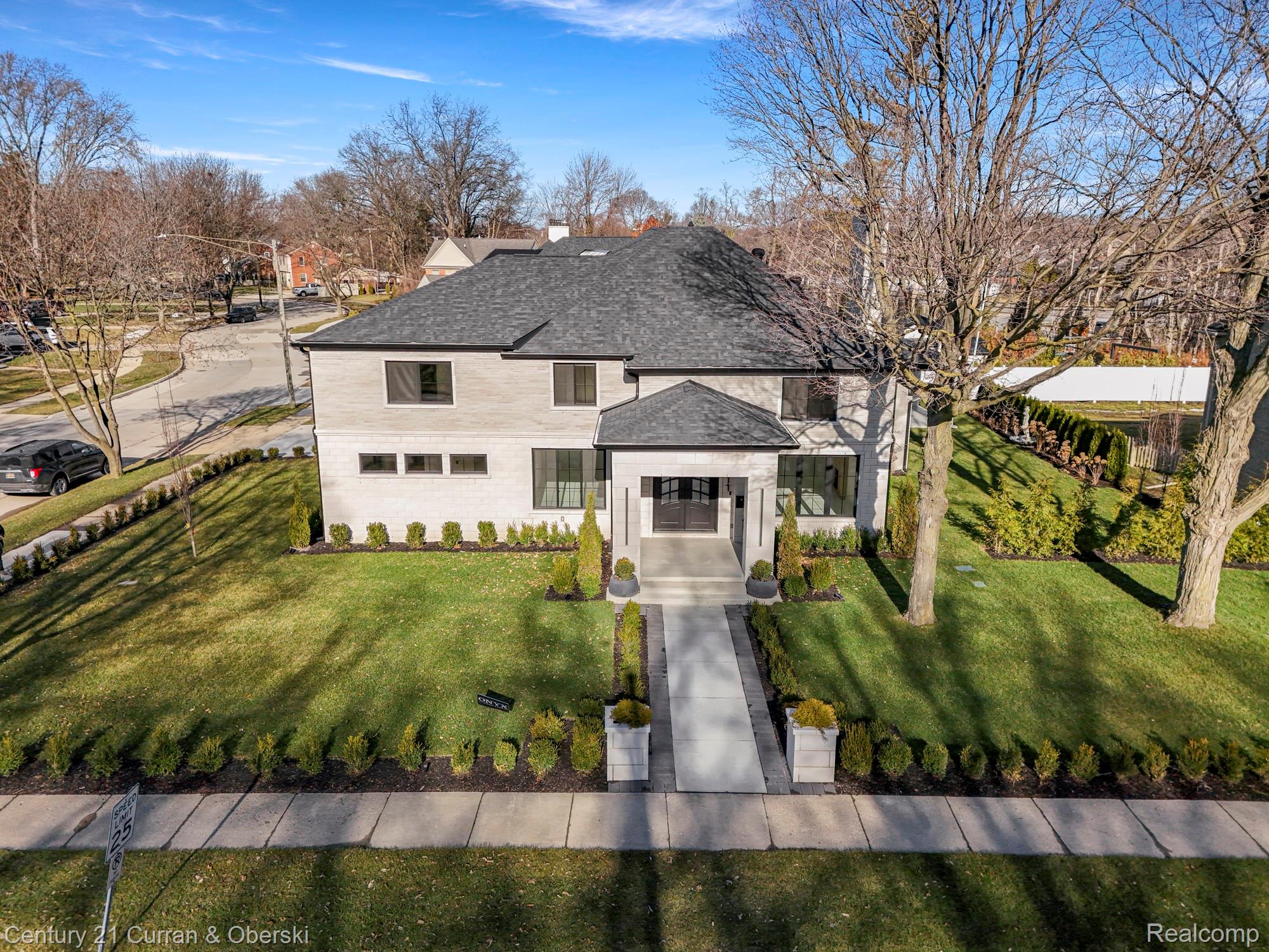 Dearborn, Michigan, 48128, United States, 5 Bedrooms Bedrooms, ,5 BathroomsBathrooms,Residential,For Sale,2030794