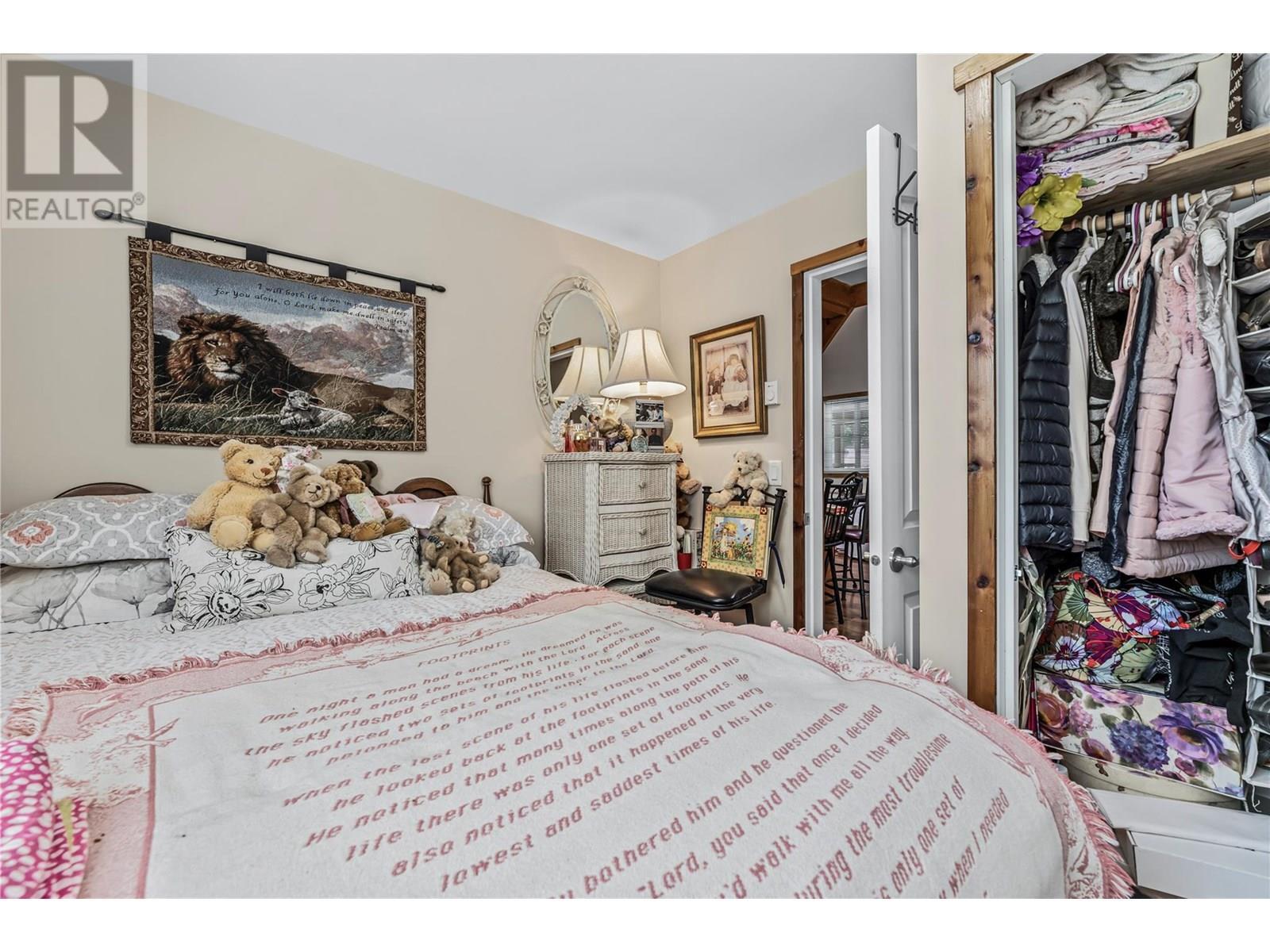 TAPPEN, British Columbia, V0E 2X2, CA, 2 Bedrooms Bedrooms, ,2 BathroomsBathrooms,Residential,For Sale,1868276