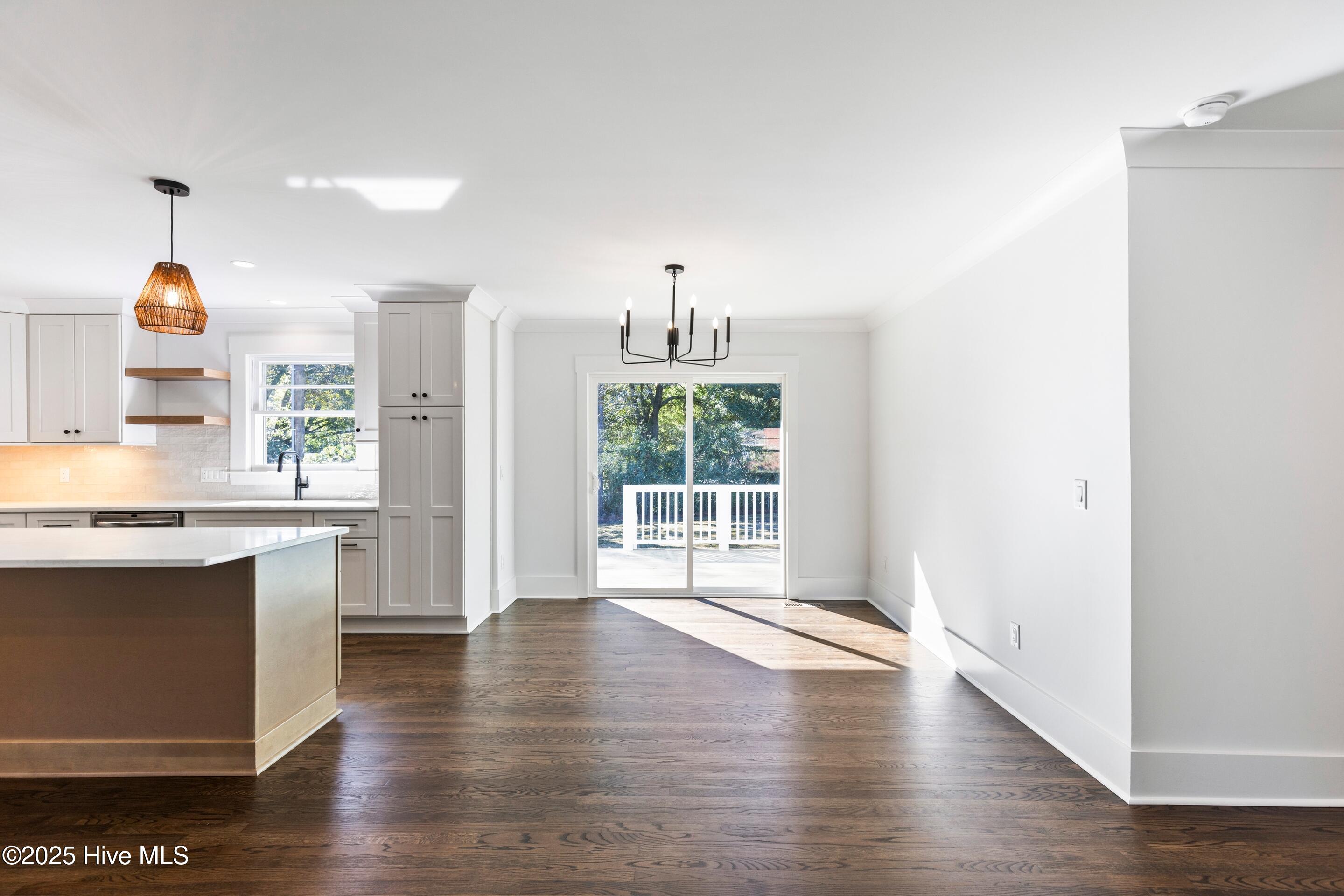 Wilmington, North Carolina, 28403, United States, 4 Bedrooms Bedrooms, ,2 BathroomsBathrooms,Residential,For Sale,1991913