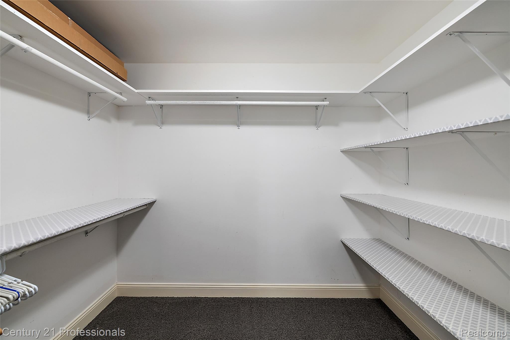 Oxford, Michigan, 48371, United States, 4 Bedrooms Bedrooms, ,4 BathroomsBathrooms,Residential,For Sale,1978317