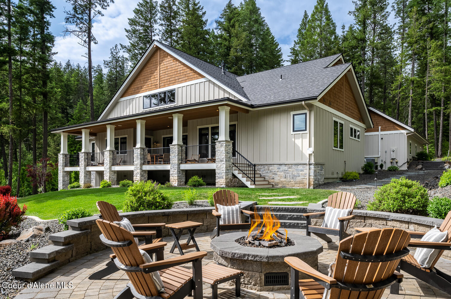 Coeur d'Alene, Idaho, 83814, United States, 4 Bedrooms Bedrooms, ,4 BathroomsBathrooms,Residential,For Sale,1851825