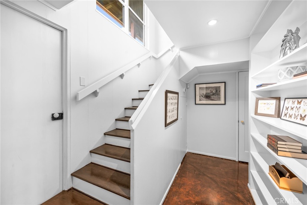 Sierra Madre, California, 91024, United States, 5 Bedrooms Bedrooms, ,2 BathroomsBathrooms,Residential,For Sale,1777104