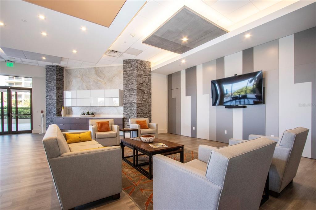 Longboat Key, Florida, 34228, United States, 2 Bedrooms Bedrooms, ,2 BathroomsBathrooms,Residential,For Sale,1993516