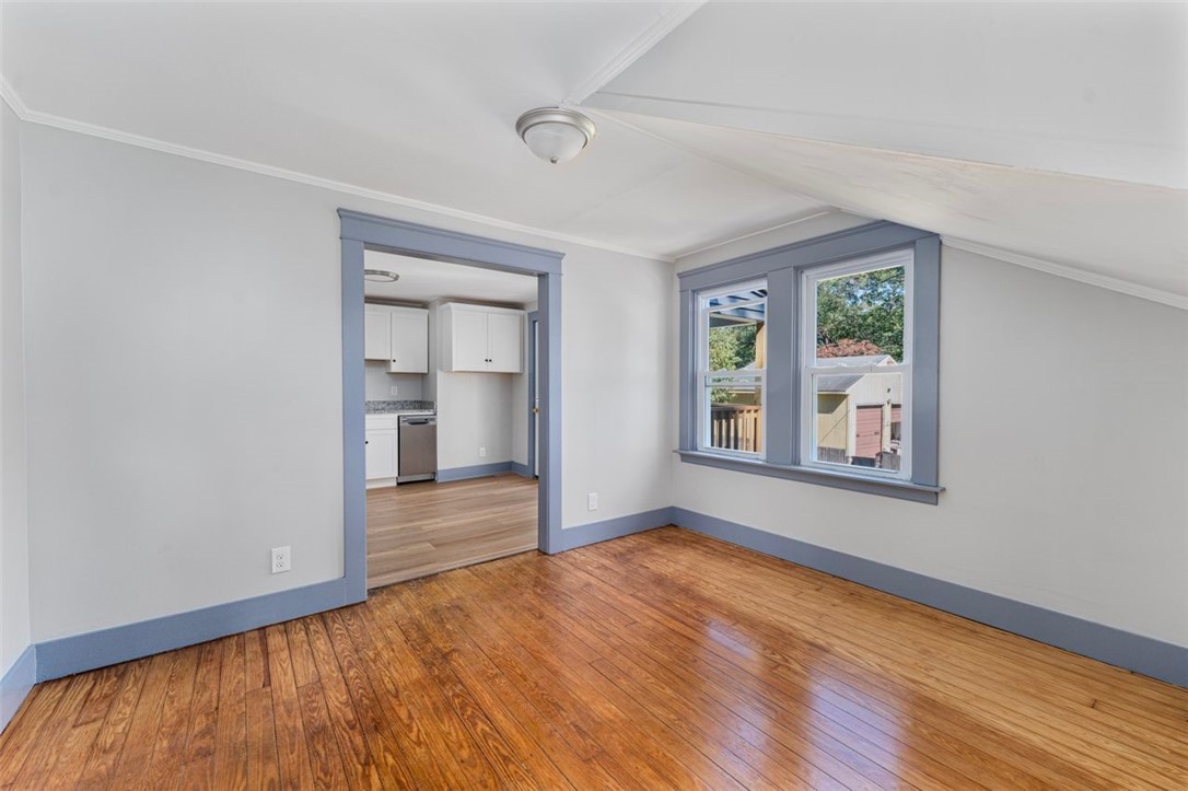 Warwick, Rhode Island, 02889, United States, 4 Bedrooms Bedrooms, ,2 BathroomsBathrooms,Residential,For Sale,1988287