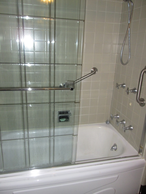 Melrose, Massachusetts, 02176, United States, 4 Bedrooms Bedrooms, ,2 BathroomsBathrooms,Residential,For Sale,1950992