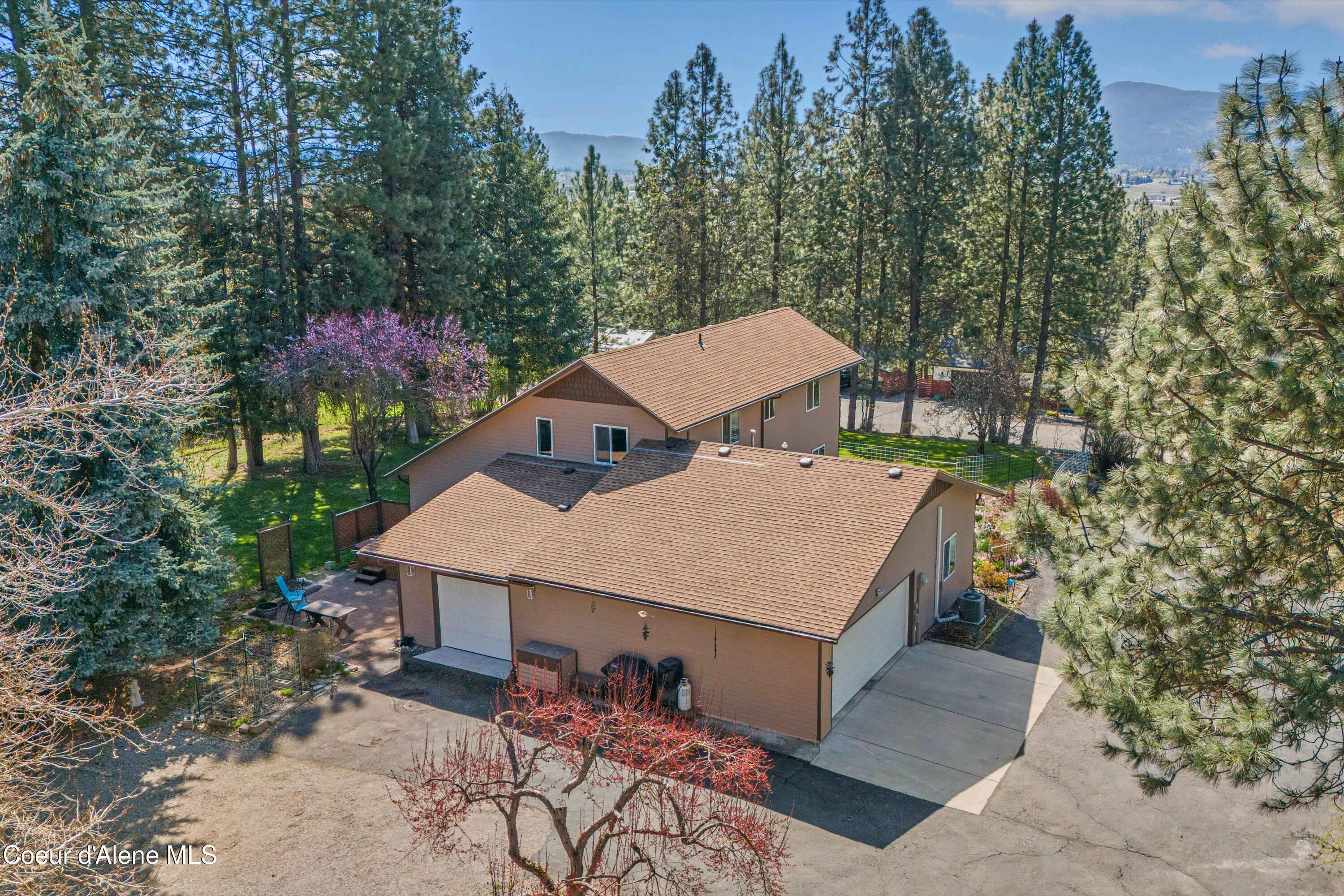 Hauser, Idaho, 83854, United States, 3 Bedrooms Bedrooms, ,3 BathroomsBathrooms,Residential,For Sale,1974734