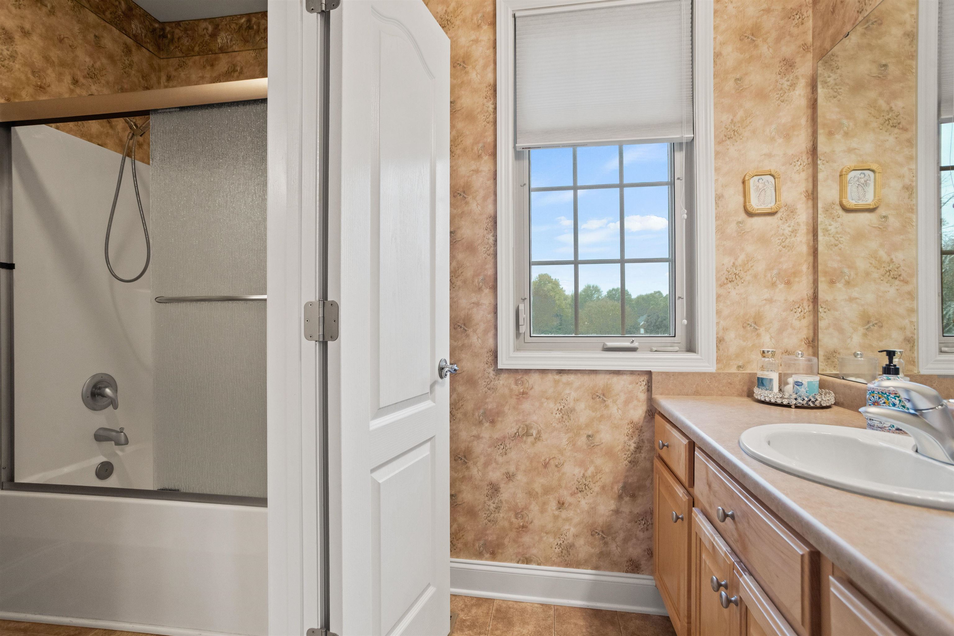 Boiling Springs, South Carolina, 29316, United States, 4 Bedrooms Bedrooms, ,4 BathroomsBathrooms,Residential,For Sale,2005798